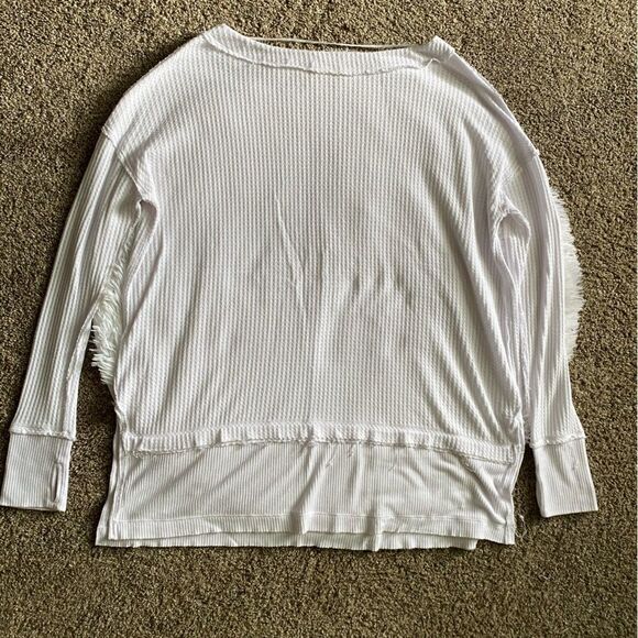 We the Free Top White Raw Hem Waffle Knit Womens Size Large - Picture 2 of 9